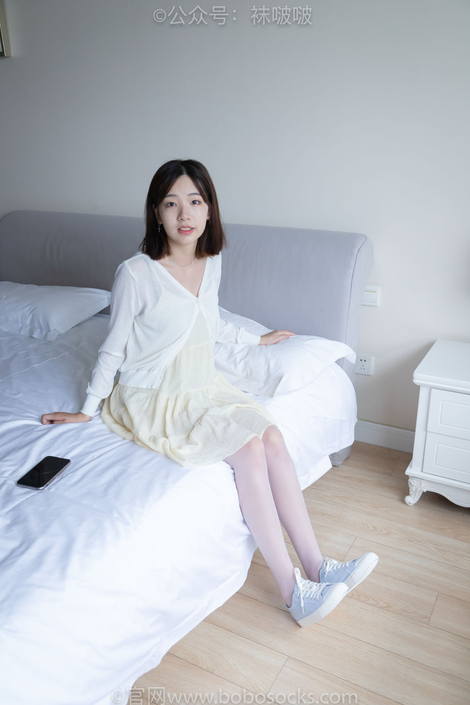 [BoBoSocks袜啵啵]NO.005 小甜豆-帆布鞋、薄白丝[133P+1V／3.12GB]