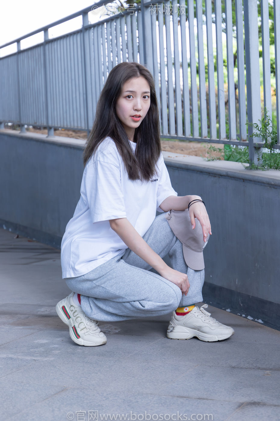 [BoBoSocks袜啵啵]NO.012 泡芙-运动鞋、白棉袜、裸足[132P+1V／3.64GB]