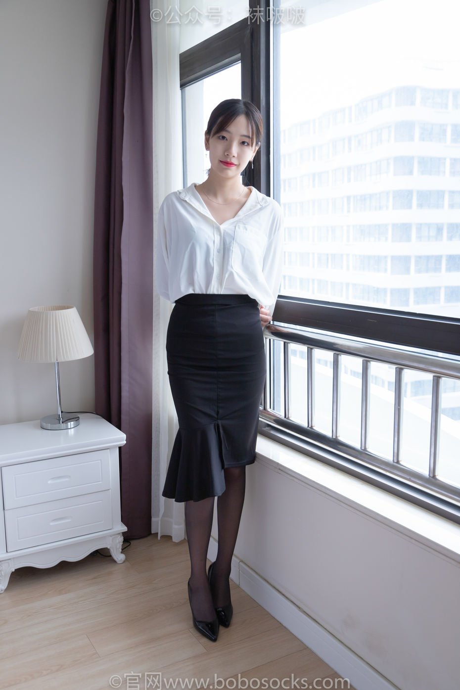 [BoBoSocks袜啵啵]NO.017 小甜豆-OL制服、高跟鞋、黑丝[131P+1V／3.73GB]