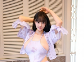 [YOUMI尤蜜荟] 2025.11.14 VOL.1180 心上可Flora [70+1P]