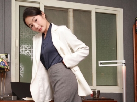 [IESS异思趣向] 2026.02.15 丝享家2266：小金《黑丝OL》[89P-289MB]