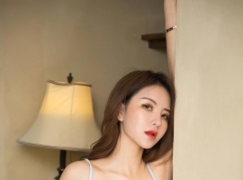 [Ugirls尤果网]爱尤物 2024.06.22 No.2880 楠楠 傲人的吸引 [35P-238MB]