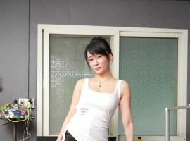 [IESS异思趣向] 2025.10.05 丝享家 2176 秋秋《低胸背心》[85P-92MB]