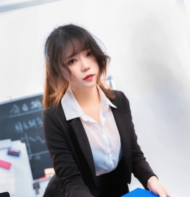 Leah梓未 NO.005 私蜜助理[55P10V-1.98GB]
