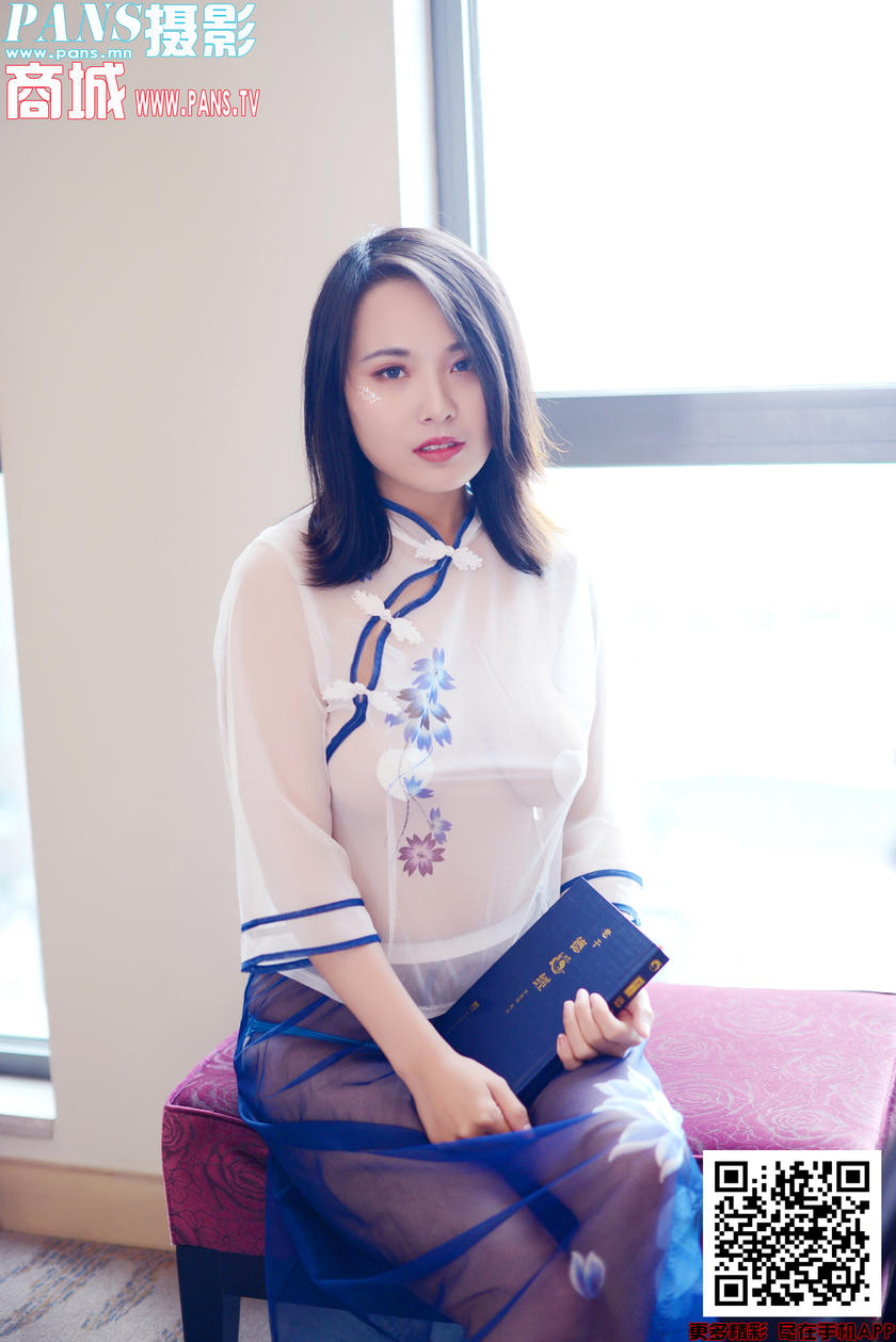 PANS摄影-1254期 (1).jpg