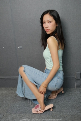 [IESS异思趣向] 2025.09.01 丝享家 2146 美子《黑丝诱惑》[89P-86.9M]
