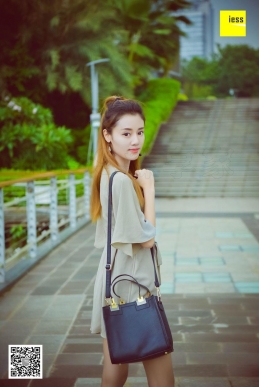 [IESS异思趣向] 2017.12.12 丝享家123：《闪光灯下的灰丝》晶晶 [99+1P/47.6M]