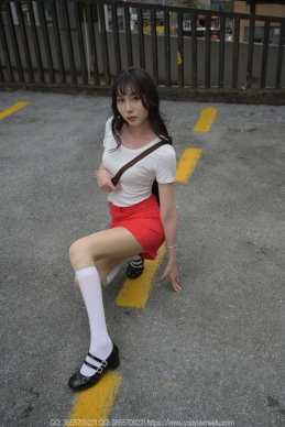 [IESS异思趣向] 2025.05.16 丝享家 2055 团团《红裙子（上）》[87P-157.3M]