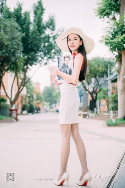 [SSA丝社]NO.007 nono 街拍灰丝特辑[99P/112M]