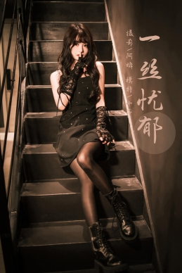 [YALAYI雅拉伊]2022.11.22 NO.987 一丝忧郁 小亭[45+1P／524MB]