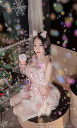 [Ugirls尤果网]爱尤物 2022.12.25 No.2482 果儿Victoria 圣诞恋曲 [35P]