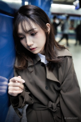 [YALAYI雅拉伊]2021.02.03 NO.760 迷失在都市 果果 [39P/333MB]