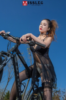 [MISSLEG蜜丝] 2018.03.23 钻石户外系列V011 筱慧《寒》 [62P-251M]